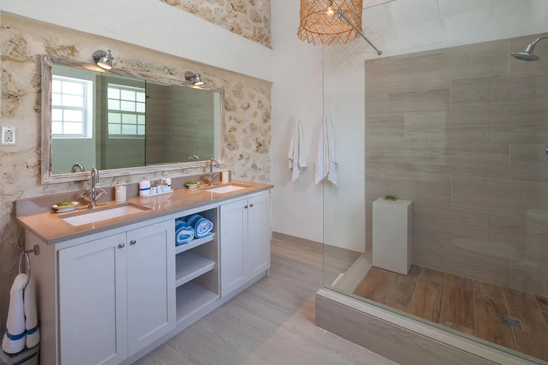 Odysseys Travel - Little Good Harbour - Two Bedroom Oceanfront Fort Suite - Bathroom