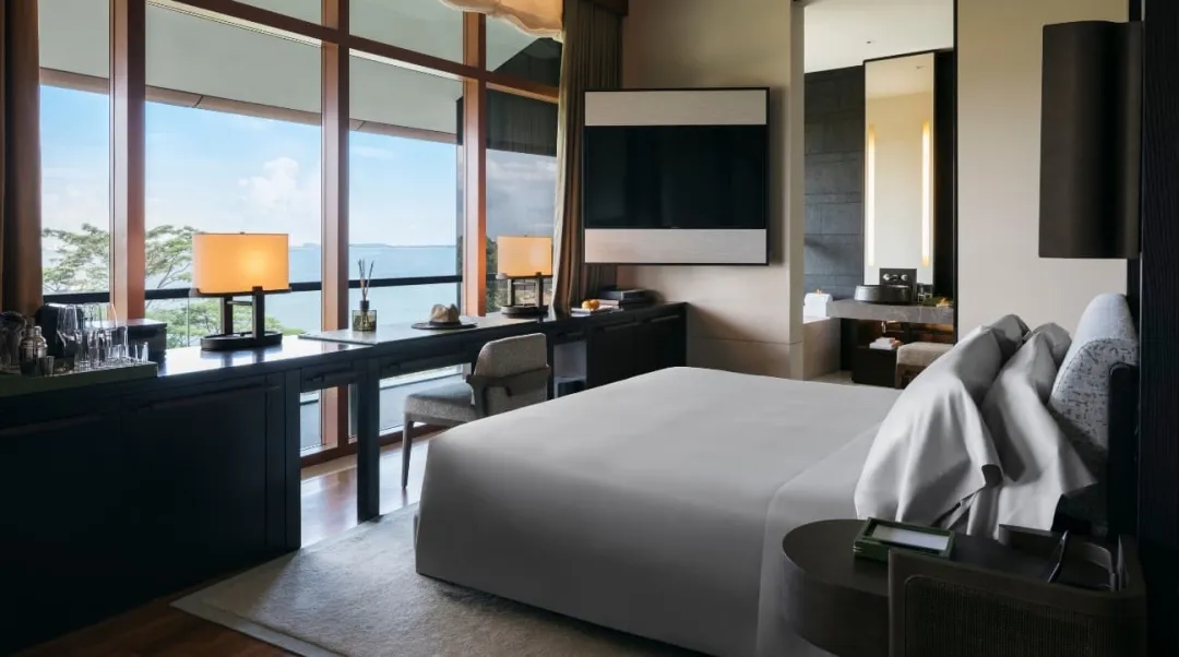 Odysseys Travel - Capella Singapore - Sentosa Suite - Bedroom