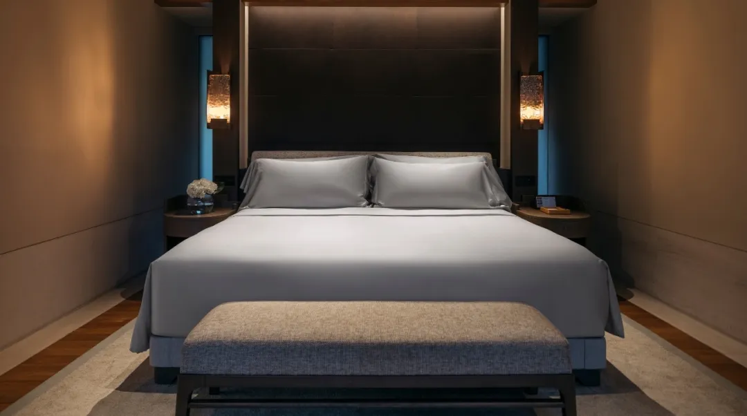 Odysseys Travel - Capella Singapore - One Bedroom Villa - Bedroom