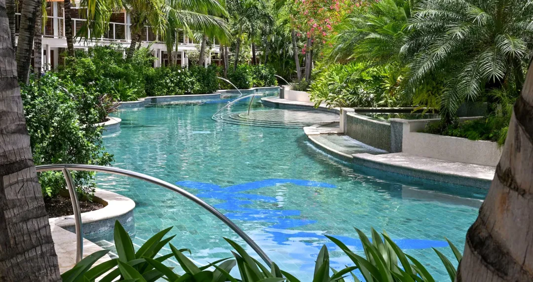Sandals Halcyon Beach - Pool