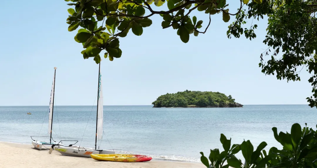 Sandals Halcyon Beach - Sailing