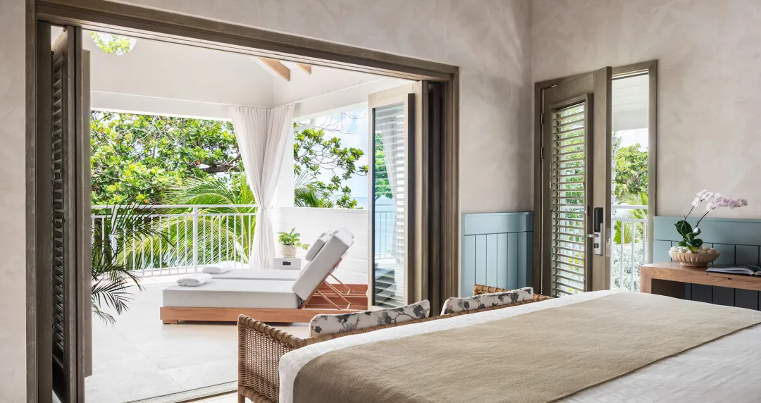 Halcyon Shore House Butler Suite with Balcony Tranquility Soaking Tub - Bedroom View