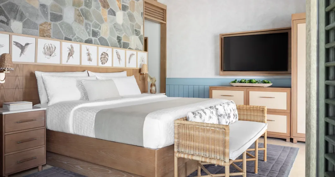 Halcyon Shore House Butler Suite with Balcony Tranquility Soaking Tub - King Bed