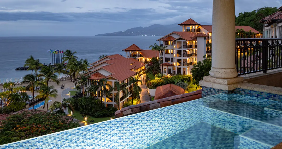 Italian Oceanview One Bedroom SkyPool Butler Suite with Balcony Tranquility Soaking Tub - Pool View