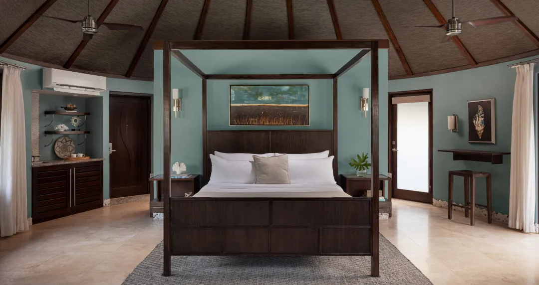 South Seas Grande Rondoval Butler Suite with Private Pool Sanctuary - Bedroom