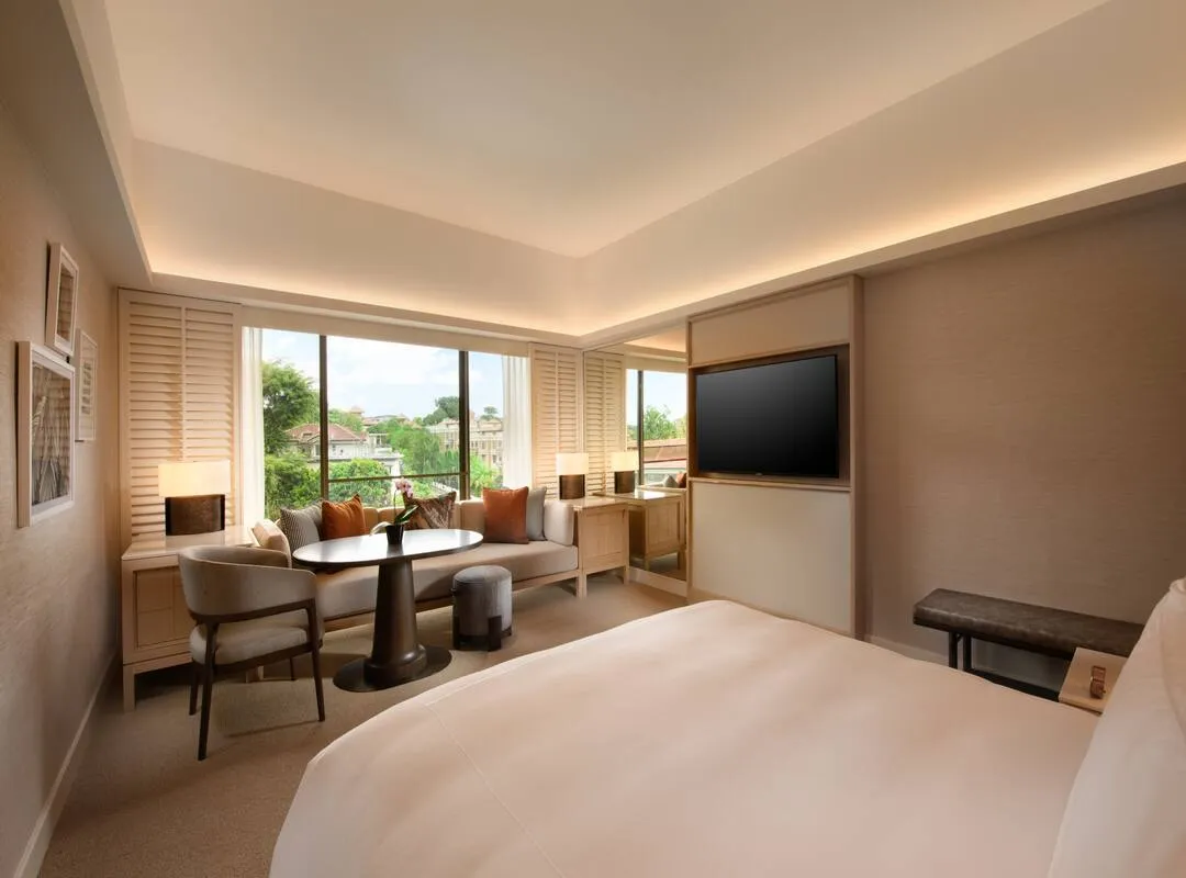 Odysseys Travel - Conrad Singapore Orchard - King Deluxe Room - Bedroom Workspace
