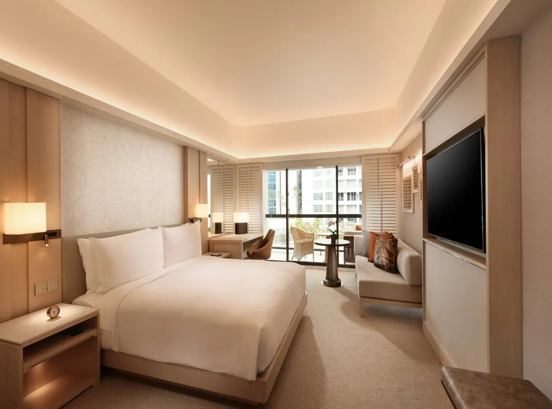 Odysseys Travel - Conrad Singapore Orchard - King Premium Balcony Room - Bedroom