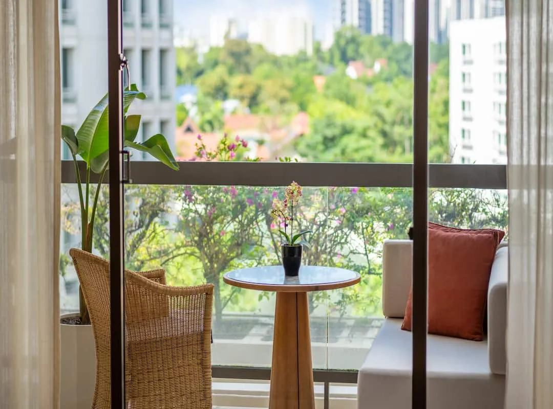 Odysseys Travel - Conrad Singapore Orchard - King Premium Balcony Room - Balcony