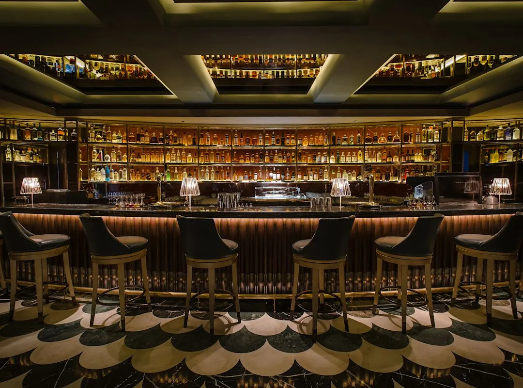 Odysseys Travel - Conrad Singapore Orchard - Manhattan - Bar