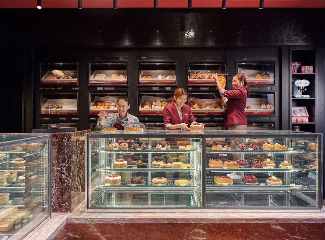 Odysseys Travel - Conrad Singapore Orchard - Dolcetto - Pasticceria