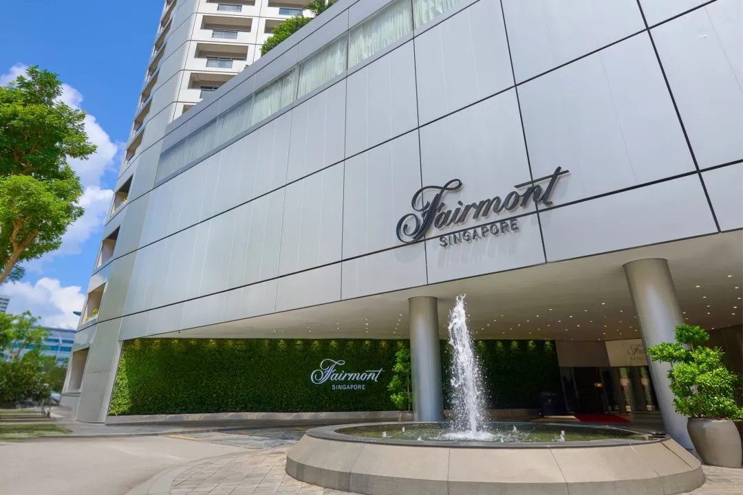 Odysseys Travel - Fairmont Singapore - Entrance
