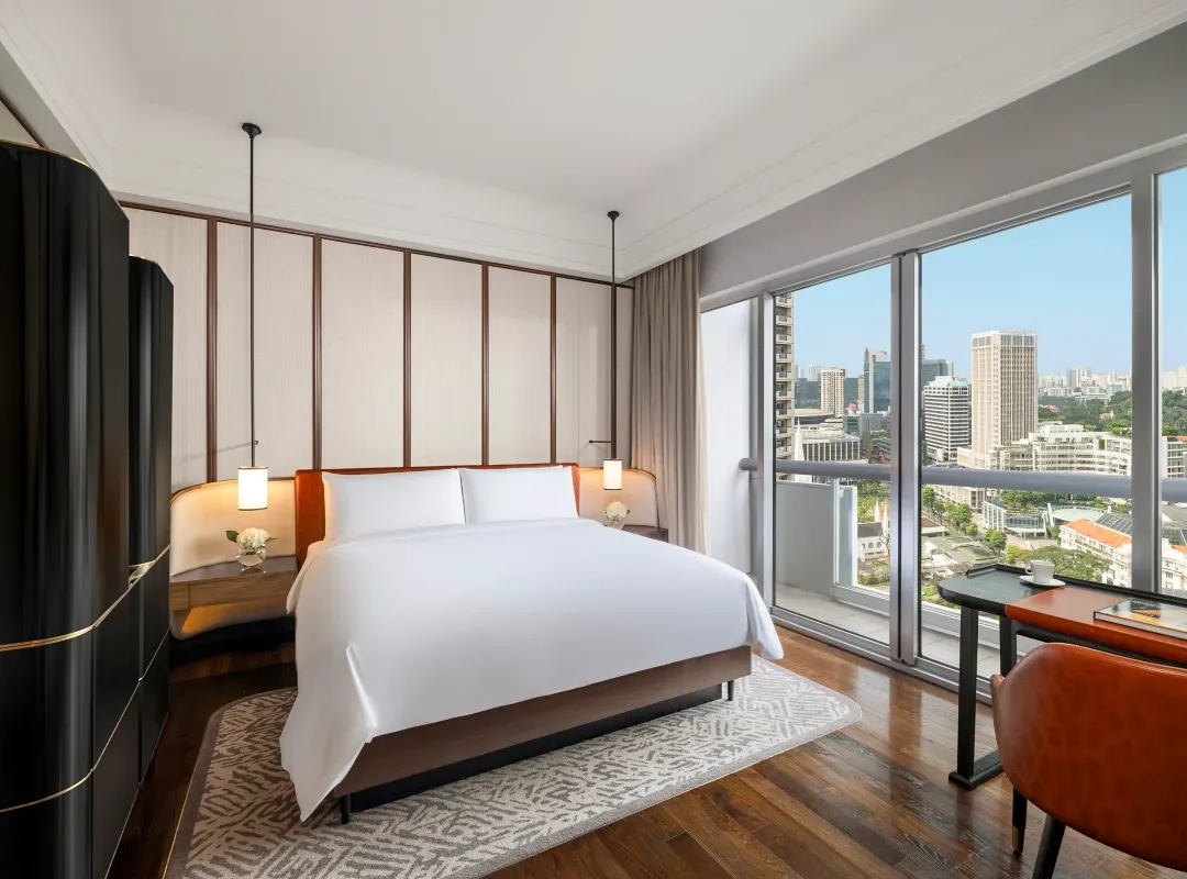 Odysseys Travel - Fairmont Singapore - Deluxe One King - Bedroom