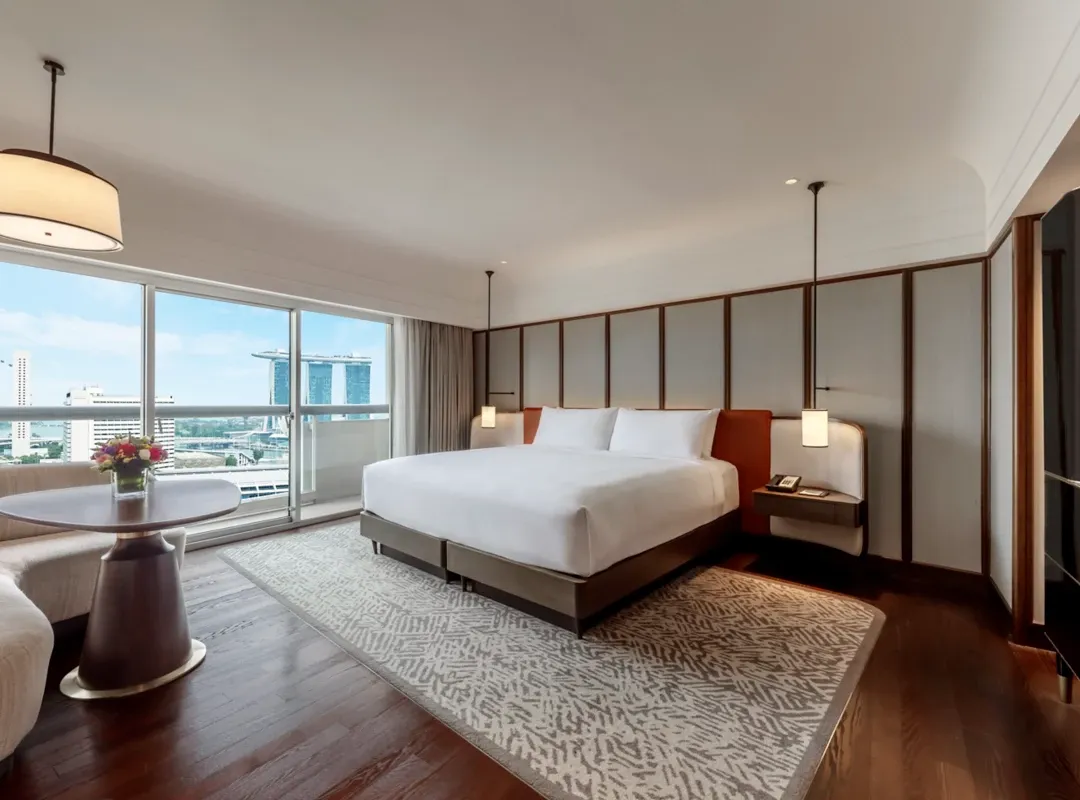Odysseys Travel - Fairmont Singapore - Deluxe Marina Bay One King - Bedroom
