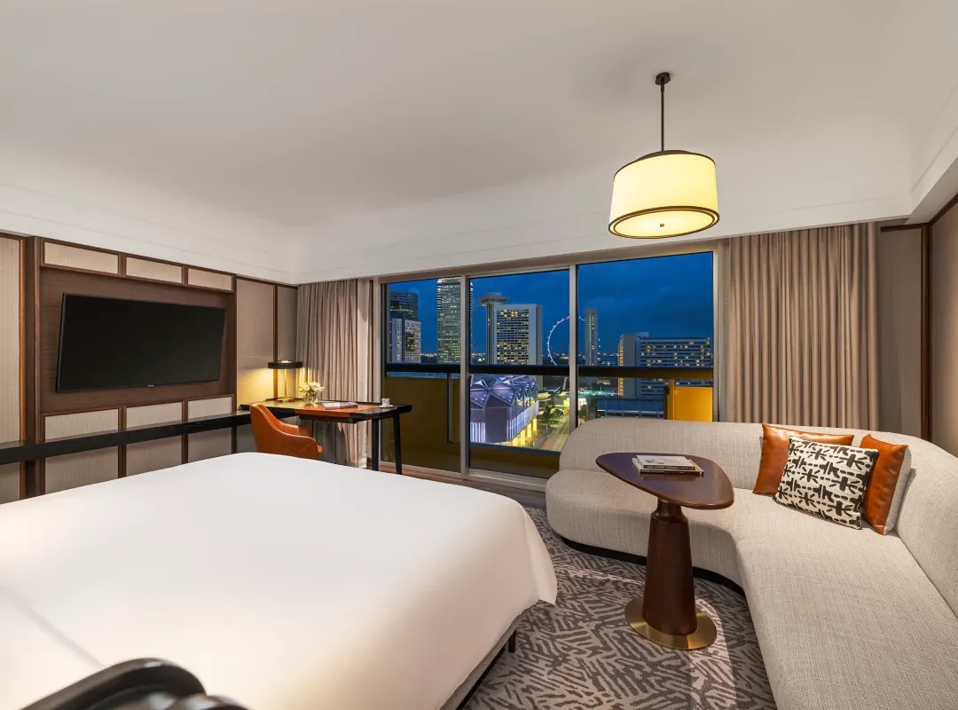 Odysseys Travel - Fairmont Singapore - Deluxe Marina Bay One King - Lounge