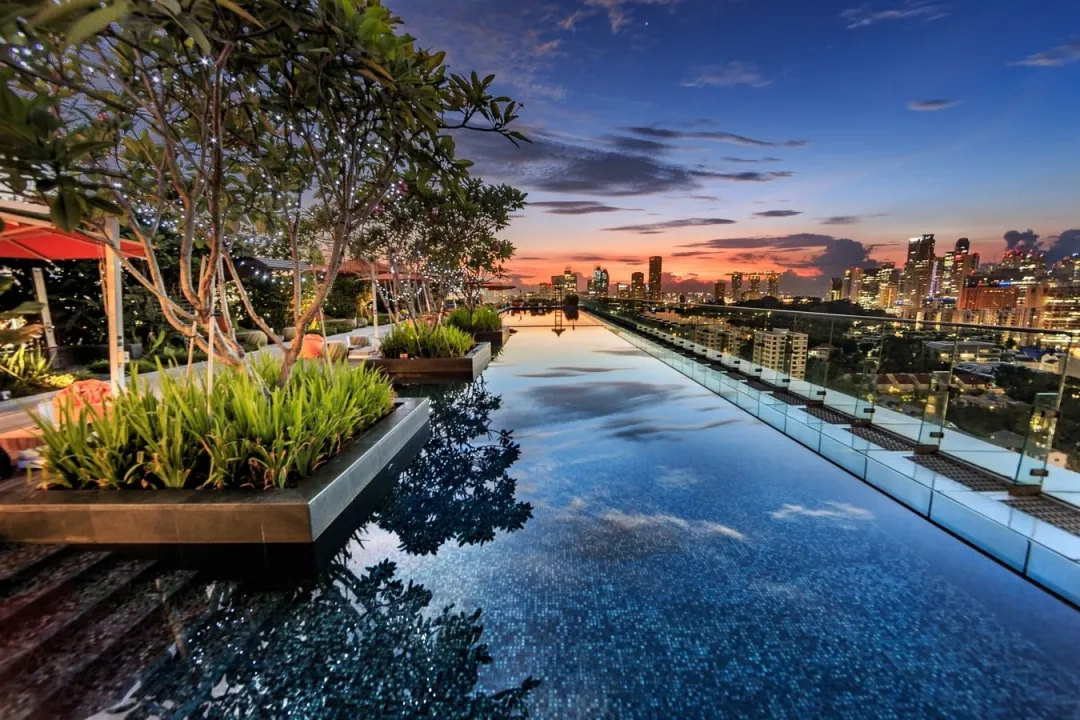 Odysseys Travel - JEN Singapore Orchardgateway - Rooftop Pool