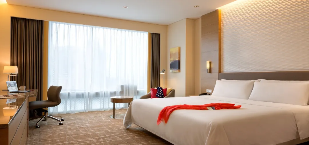 Odysseys Travel - JEN Singapore Orchardgateway - Deluxe Room King - Bedroom
