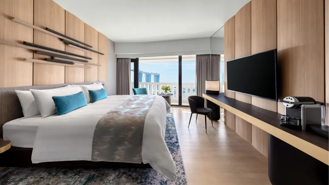 Odysseys Travel - PARKROYAL COLLECTION Marina Bay - Signature Marina Bay Room - Bedroom