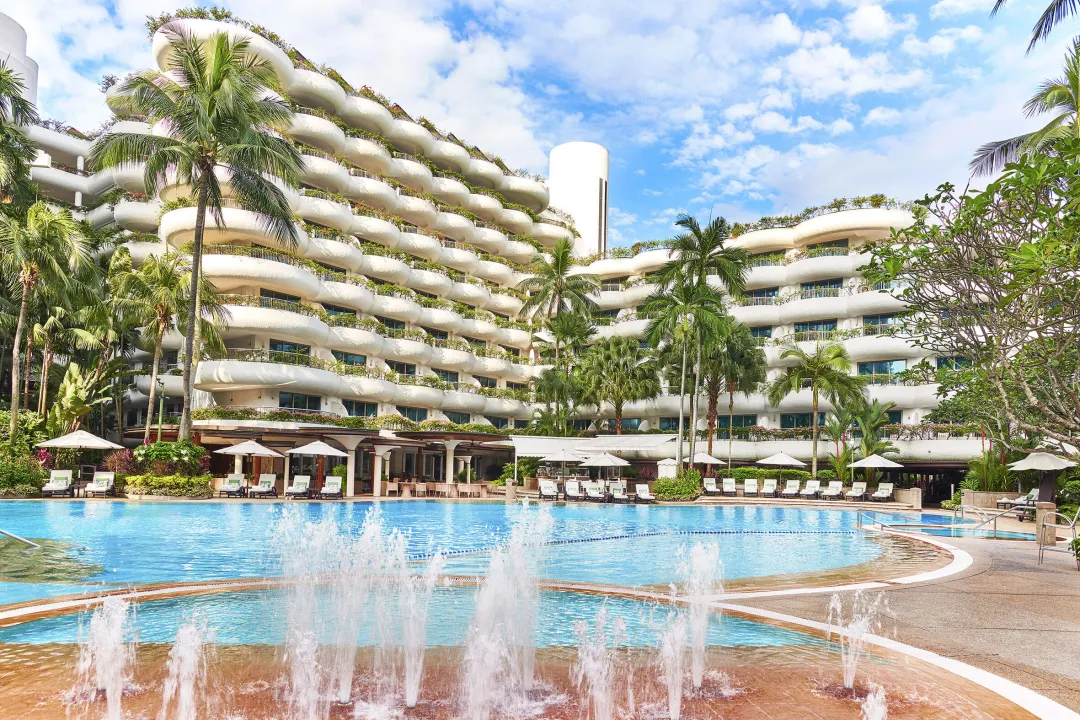 Odysseys Travel - Shangri-La Singapore - Swimming Pool