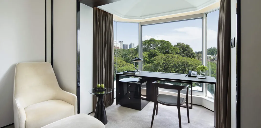 Odysseys Travel - Shangri-La Singapore - Tower Wing Deluxe - Living Area