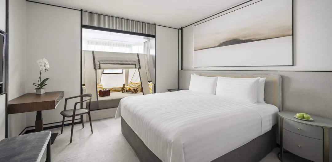 Odysseys Travel - Shangri-La Singapore - Tower Wing Deluxe Family Room - Bedroom