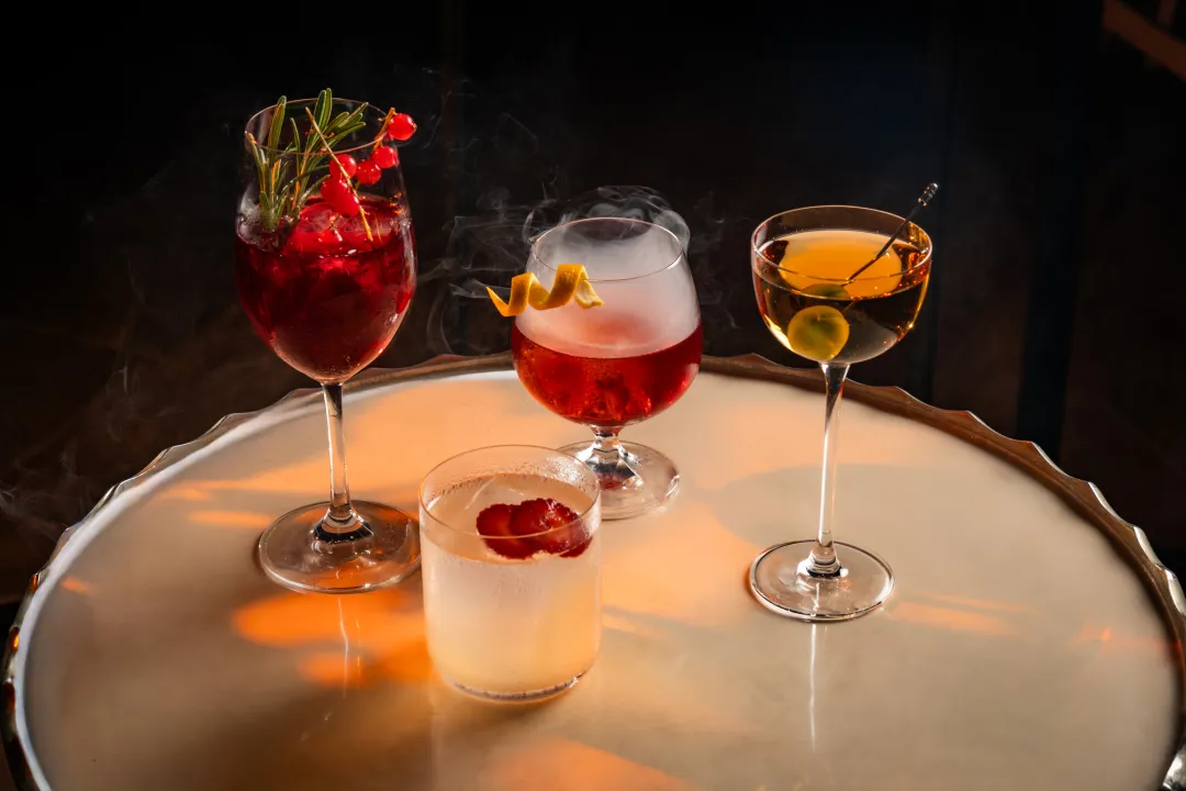 Odysseys Travel - Four Seasons Hotel Singapore - Garden at One-Ninety - Cocktails