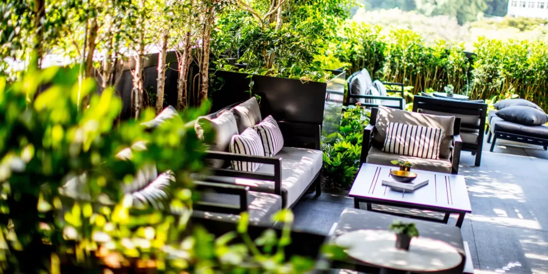 Odysseys Travel - InterContinental Singapore - Alfresco Lounge
