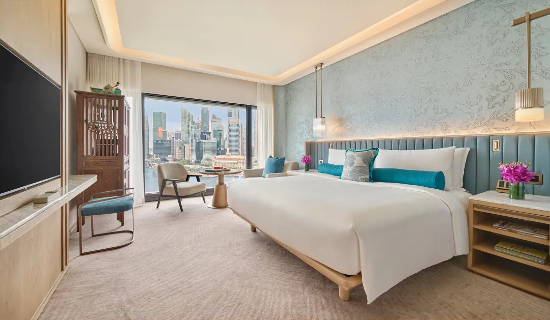 Odysseys Travel - Mandarin Oriental Singapore - Marina Bay View Room - Bedroom