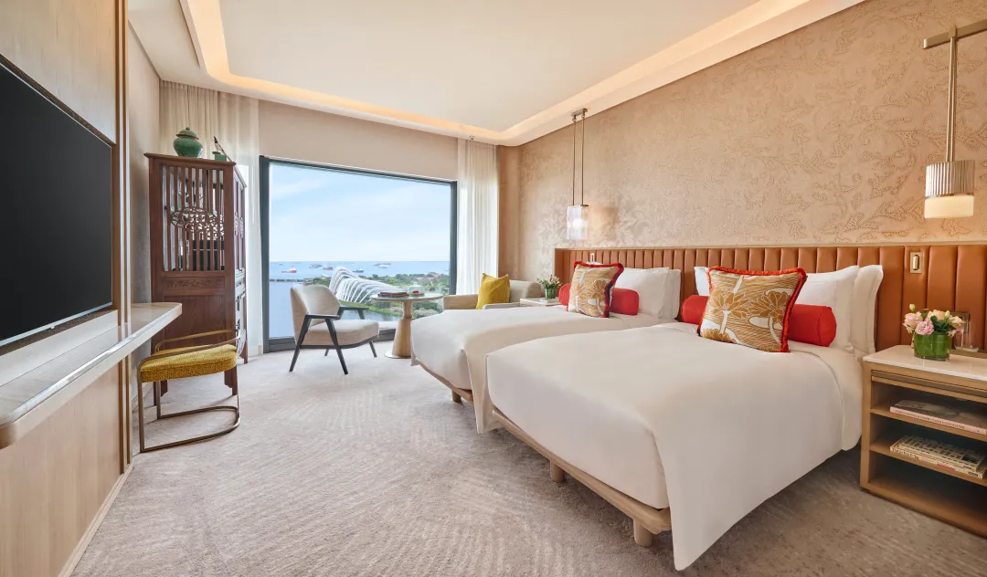 Odysseys Travel - Mandarin Oriental Singapore - Sea View Room - Bedroom