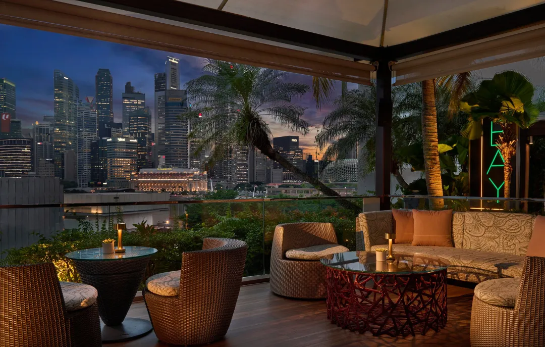 Odysseys Travel - Mandarin Oriental Singapore - BAY at 5 - Lounge
