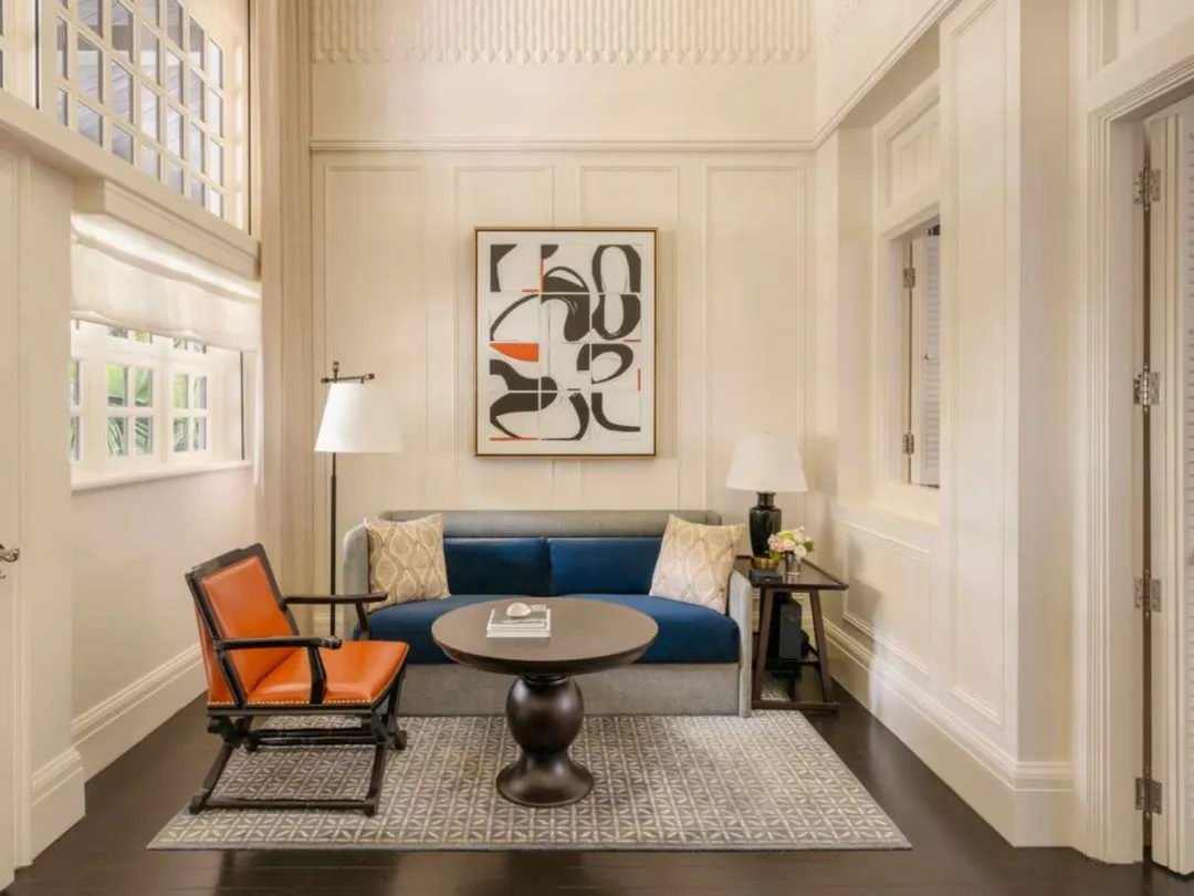Odysseys Travel - Raffles Singapore - Palm Court Suite - Parlour
