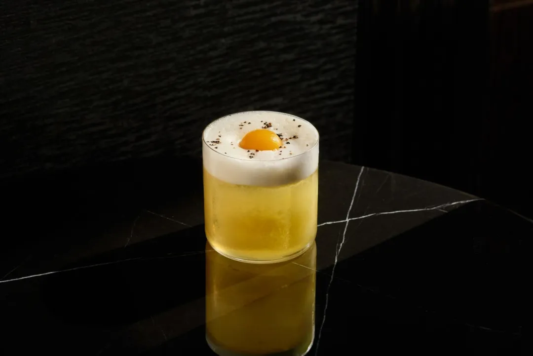 Odysseys Travel - The St. Regis Singapore - The St. Regis Bar - Signature Cocktail