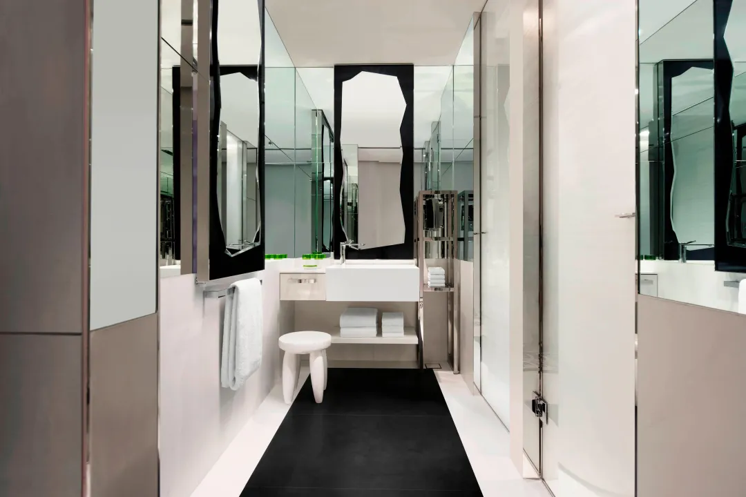 Odysseys Travel - JW Marriott Hotel Singapore South Beach - Studio - Bathroom