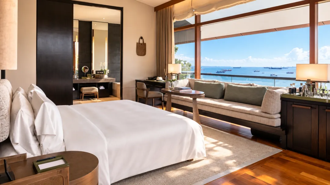 Odysseys Travel - Capella Singapore - Premier Sea View - King Bed