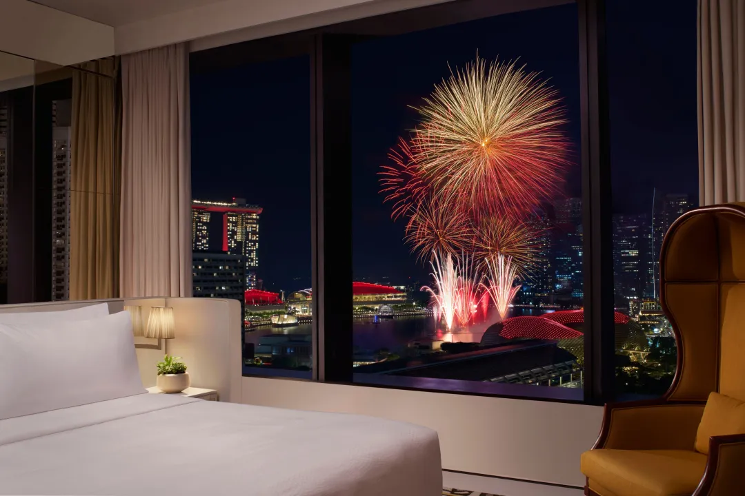 Odysseys Travel - JW Marriott Hotel Singapore South Beach - Premier Marina Bay View Room - Bedroom