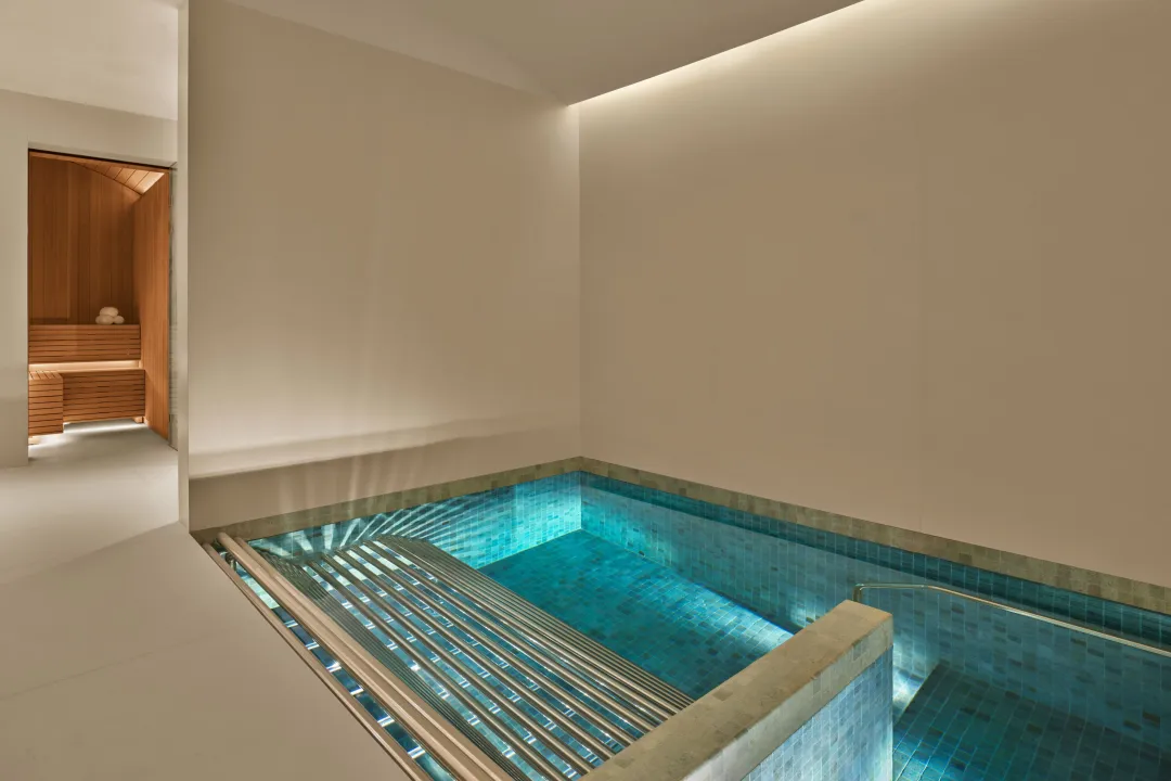 Odysseys Travel - Singapore Edition -  Spa Pool
