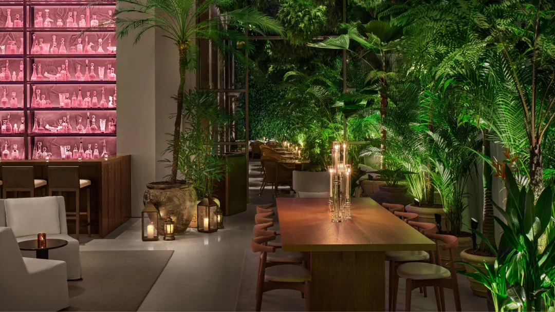 Odysseys Travel - Singapore Edition -  Lobby Bar