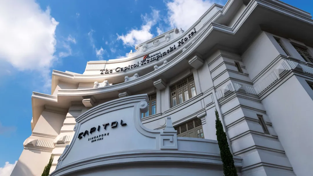 Odysseys-Travel-The-Capitol-Kempinski-Hotel-Singapore-Upward-View