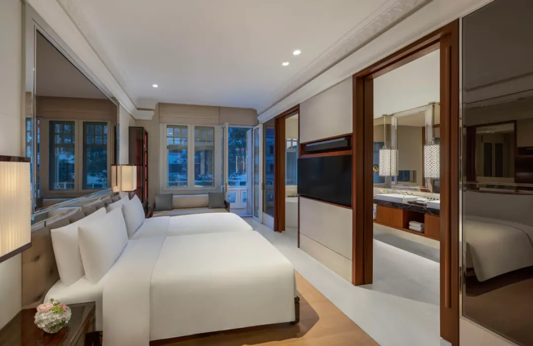Odysseys Travel - The Capitol Kempinski Hotel Singapore - Heritage Room - Two Double Beds