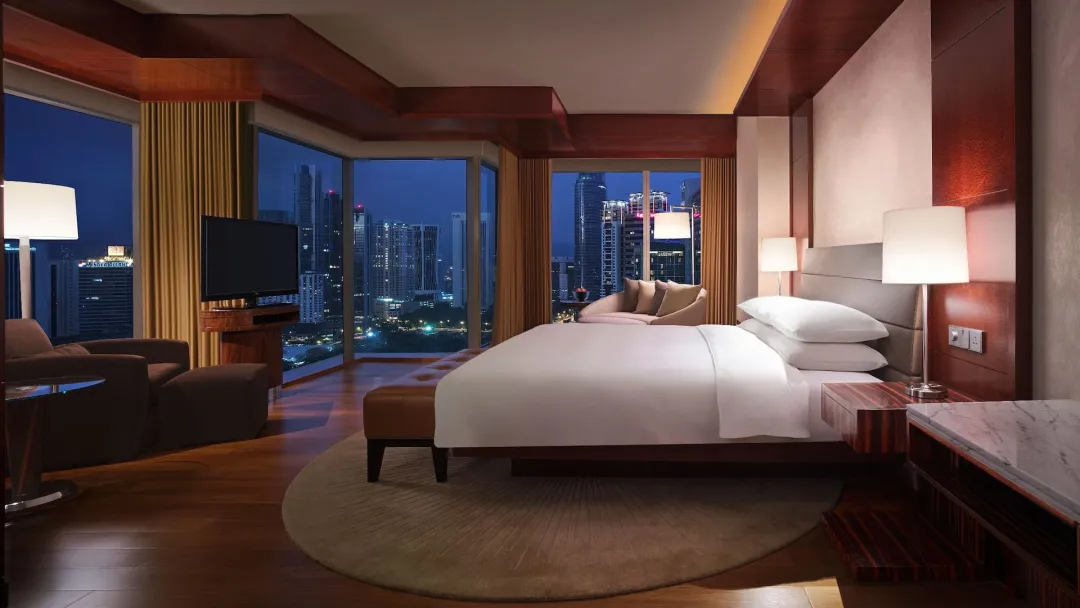 Odysseys Travel - Grand Hyatt Kuala Lumpur - Deluxe City View Room - Bedroom