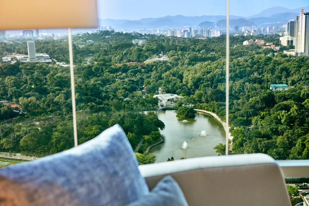 Odysseys Travel - Hilton Kuala Lumpur - Deluxe Lake View Room - Lake View
