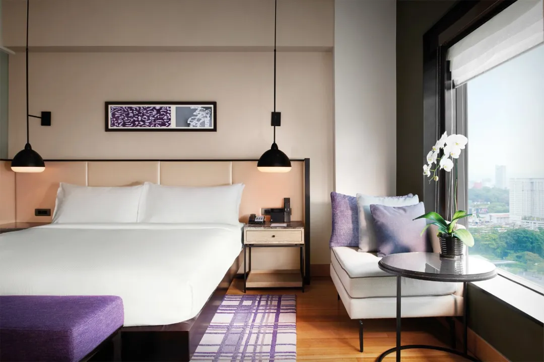 Odysseys Travel - Hilton Kuala Lumpur - Junior Suite - Bedroom