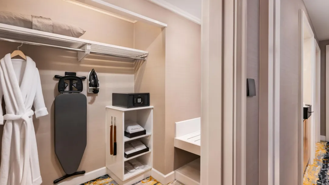 Odysseys Travel - InterContinental Kuala Lumpur - One Bedroom Suite - Walk In Closet