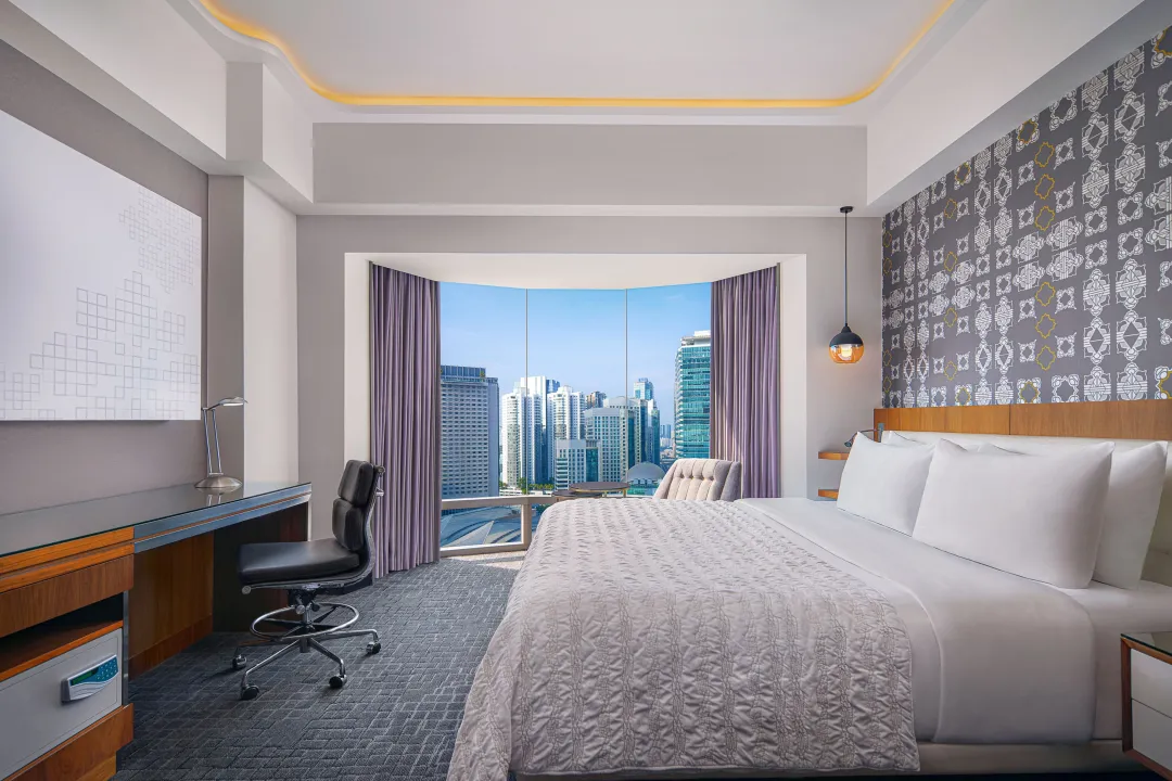 Le-Meridien-Kuala-Lumpur-Guest-Room-King-Bed