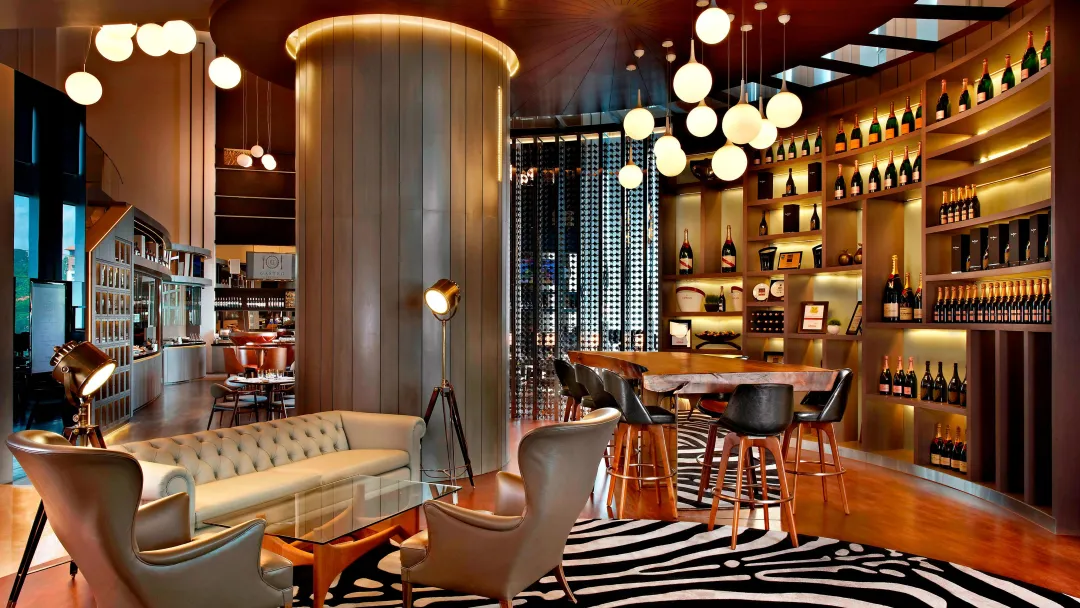 Odysseys-Travel-Le-Meridien-Kuala-Lumpur-Gastro-Central