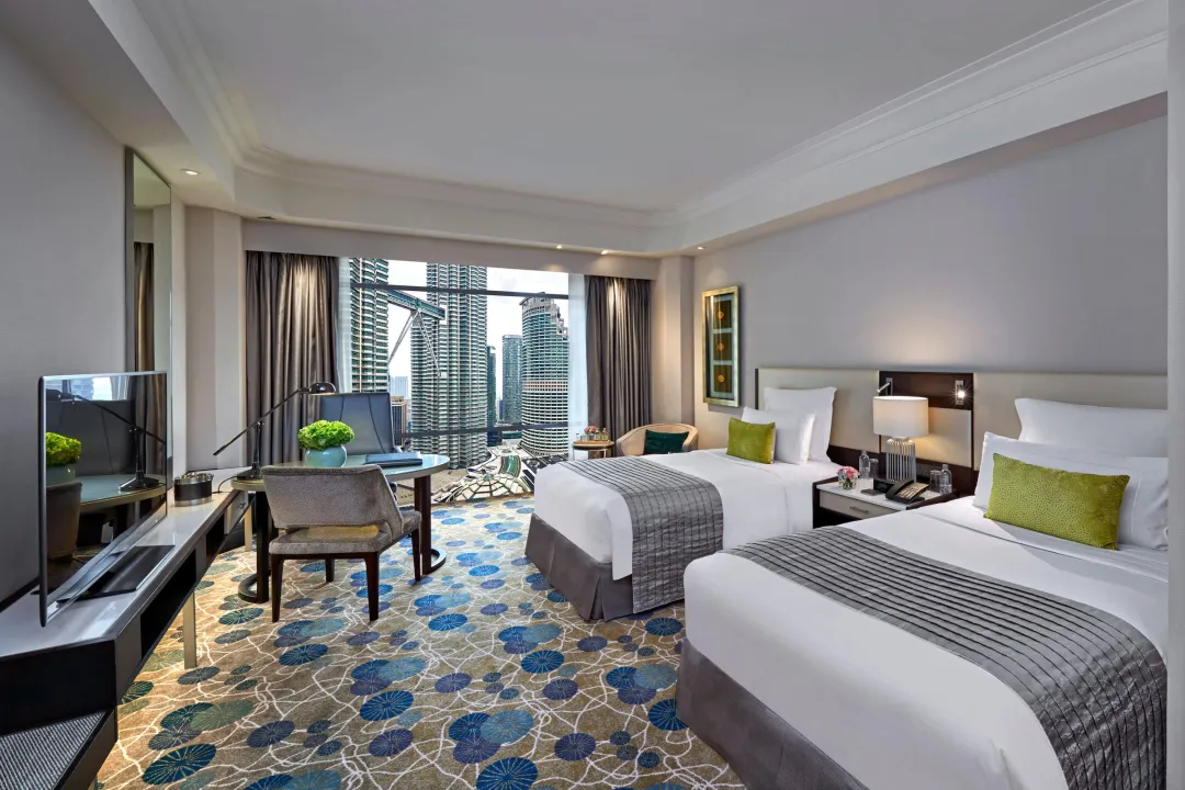 Odysseys Travel - Mandarin Oriental Kuala Lumpur - Deluxe Twin Towers View Room - Twin Beds