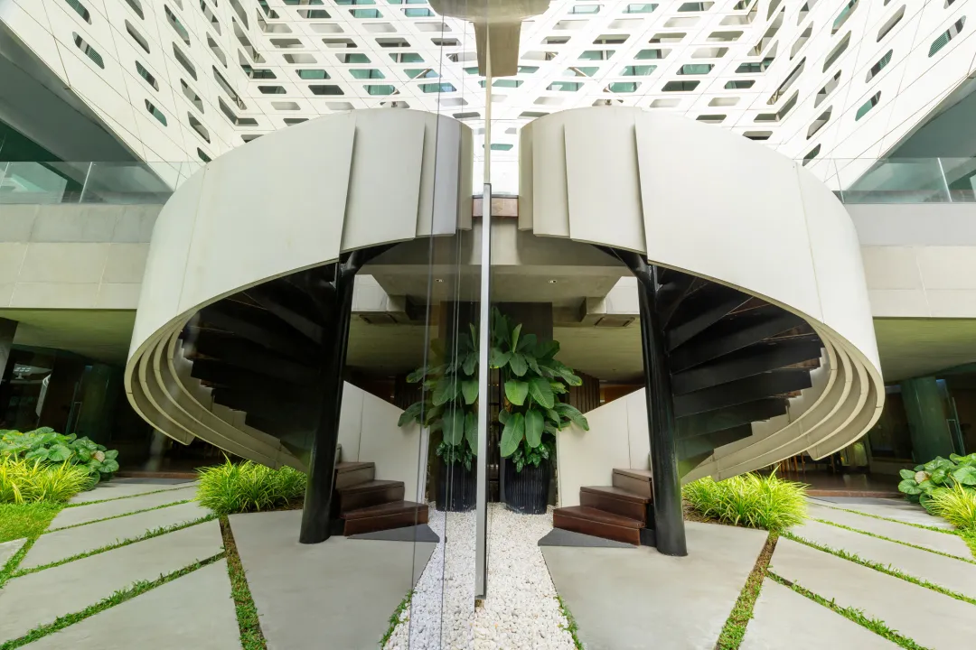 Odysseys Travel - LiT Bangkok Hotel - Entrance