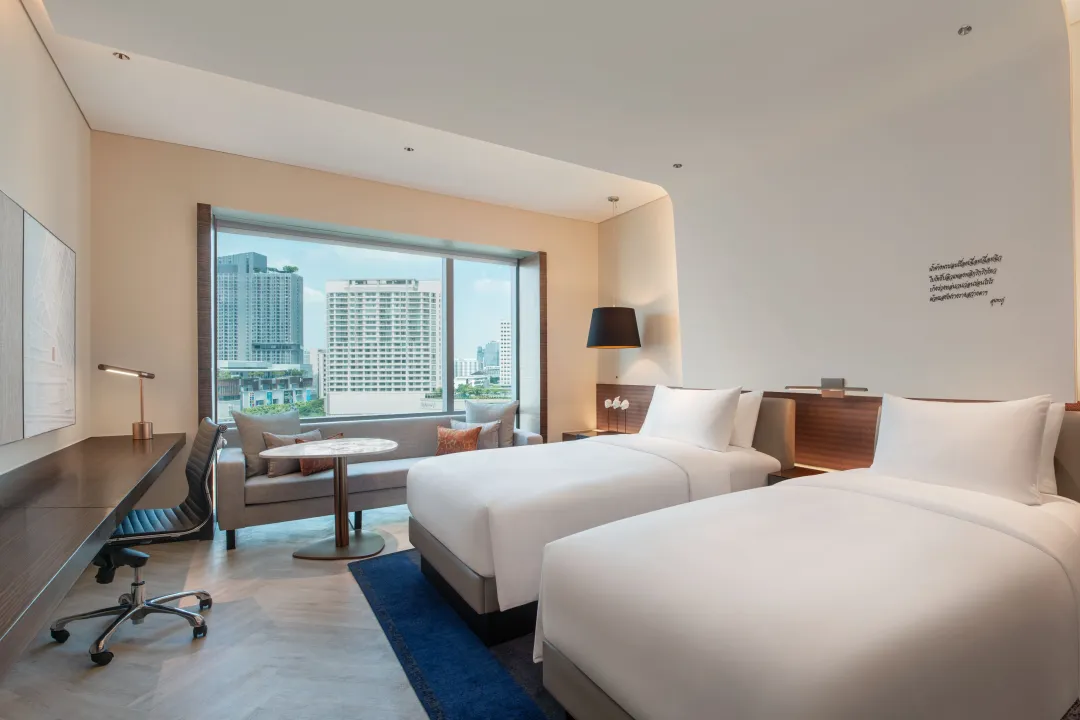 Odysseys Travel - Le Méridien Bangkok - Rooms - Executive Room - Twin Beds