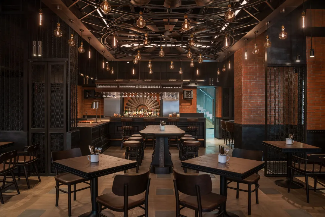 Odysseys Travel - Le Méridien Bangkok - Restaurant