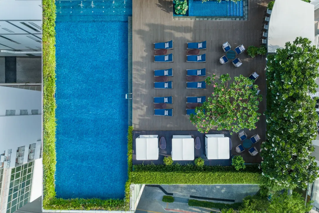 Odysseys Travel - Le Méridien Bangkok - Pool Aerial View
