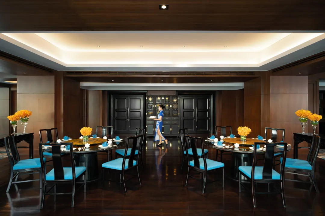 Odysseys Travel - JW Marriott Bangkok - Restaurants - Man Hoi Chinese Restaurant